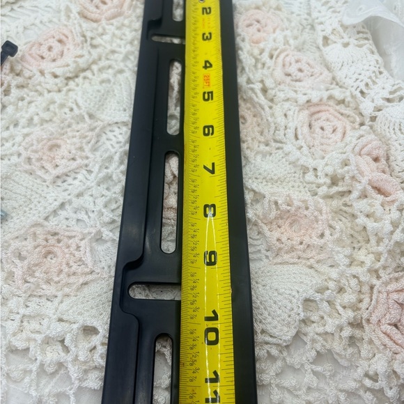 Black front tag Mount Bracket with Screws - Picture 4 of 5